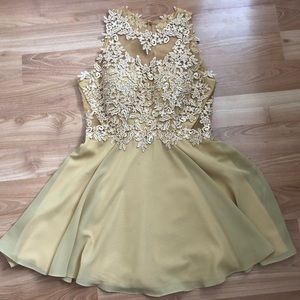 GOLD FLORAL LACE DRESS